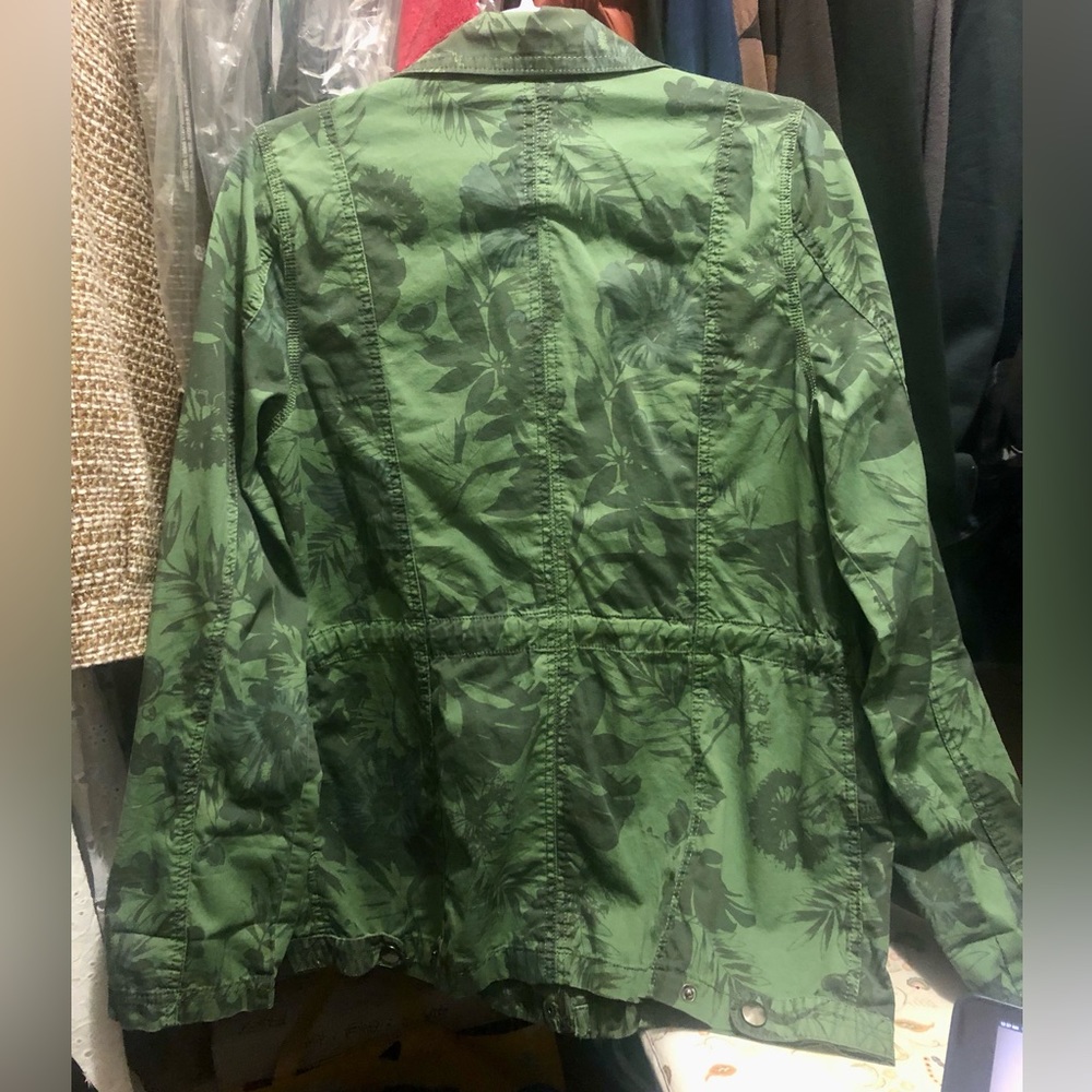 Jacket - Picture 2 of 9